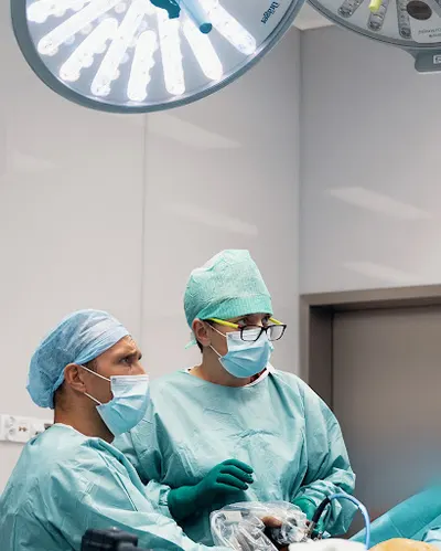 Guardian Clinic Rezonans Magnetyczny Konin - ortopedia, fizjoterapia, endoskopia, leczenie kręgosłupa, neurochirurg